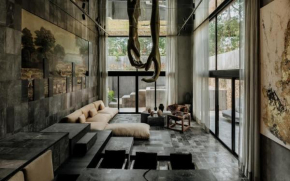 Barneys NY Gold Residence - pool - Concierge